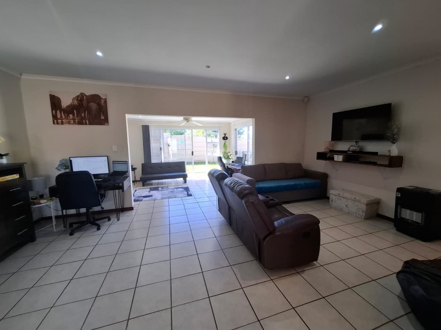 2 Bedroom Property for Sale in Gonubie Eastern Cape